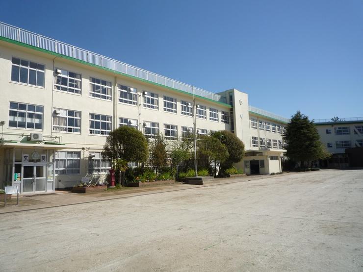 船橋市立中野木小学校 550m 徒歩7分