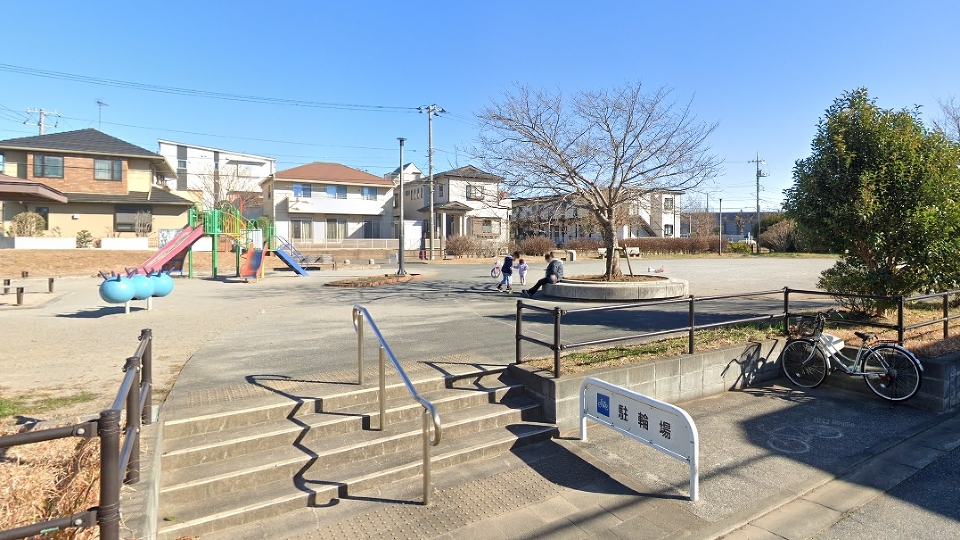 稲毛町5丁目にこにこ公園 290m 徒歩4分