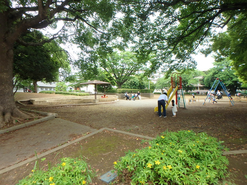 本郷児童公園 390m 徒歩5分