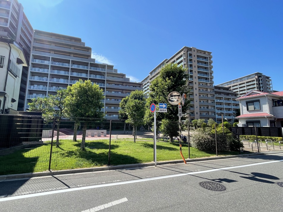 東習志野2丁目児童公園 370m 徒歩5分