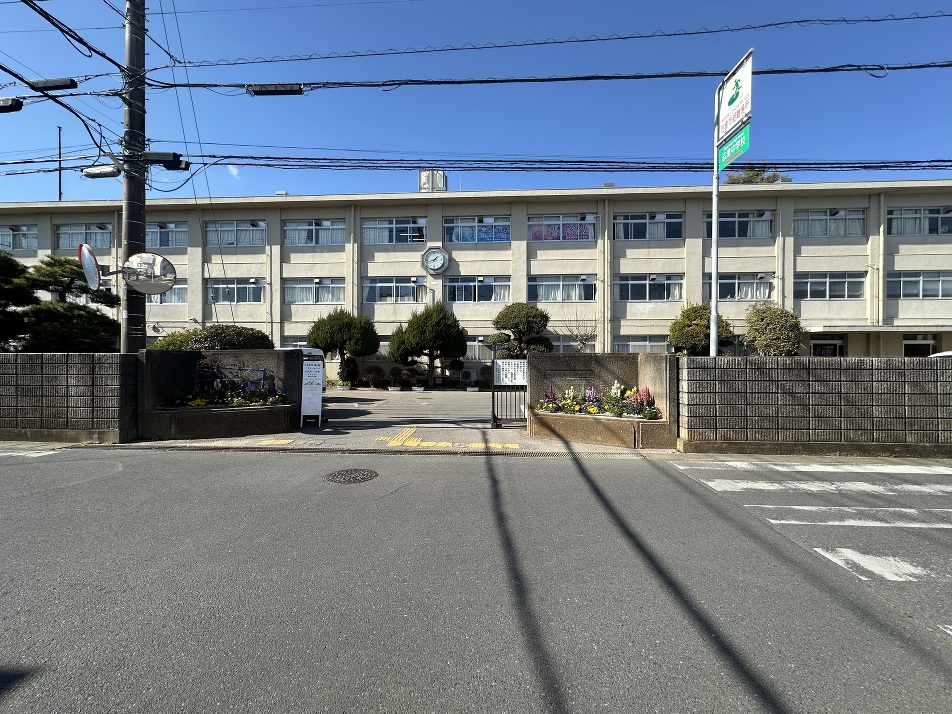 佐倉市立志津中学校 300m 徒歩4分