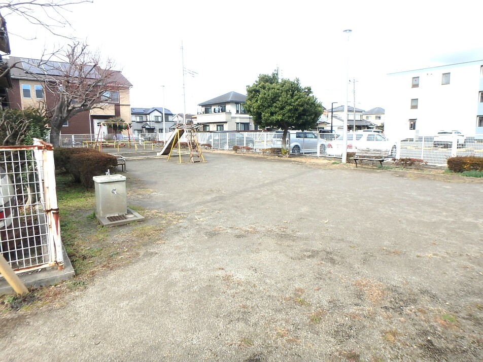 曽我野公園 380m 徒歩5分