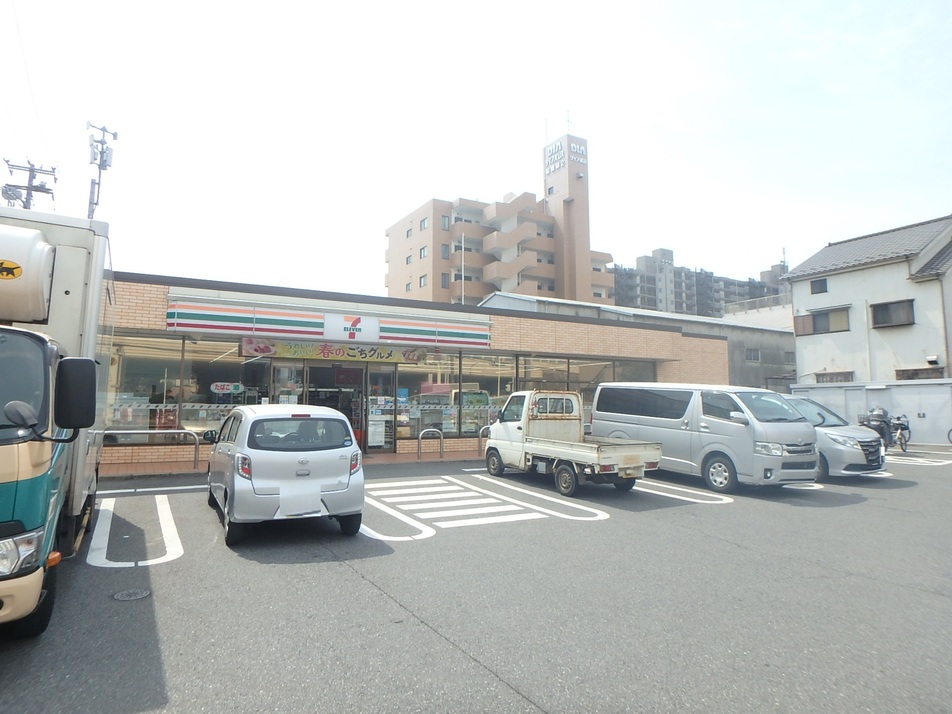 セブンイレブン船橋栄町店 190m 徒歩2分