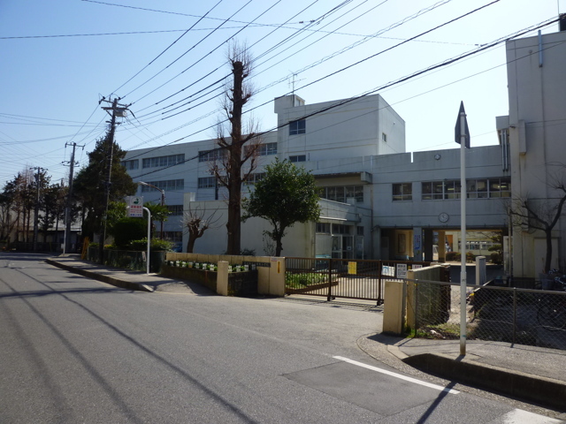 習志野市立屋敷小学校 550m 徒歩8分