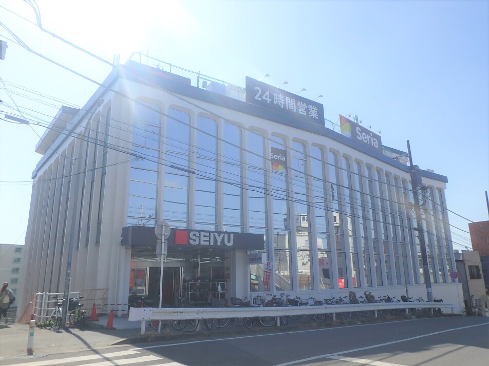 西友新検見川店 770m 徒歩10分