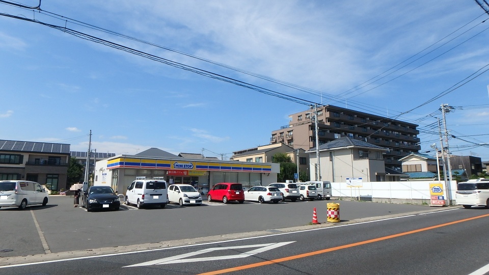 ミニストップ前原西4丁目店 410m 徒歩6分