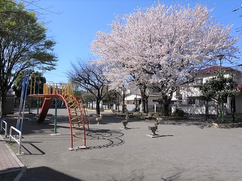 前原北公園 300m 徒歩4分
