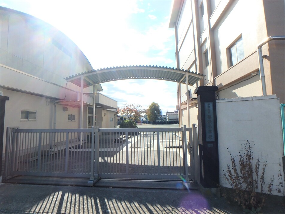 千葉市立幕張小学校 600m 徒歩8分