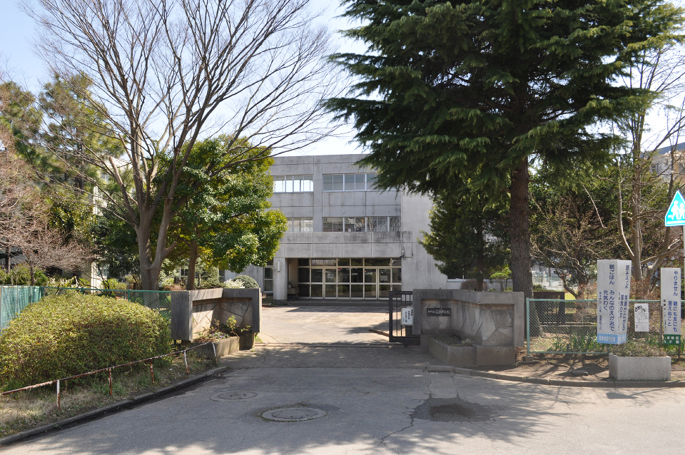八千代市立高津中学校 1600m 徒歩22分
