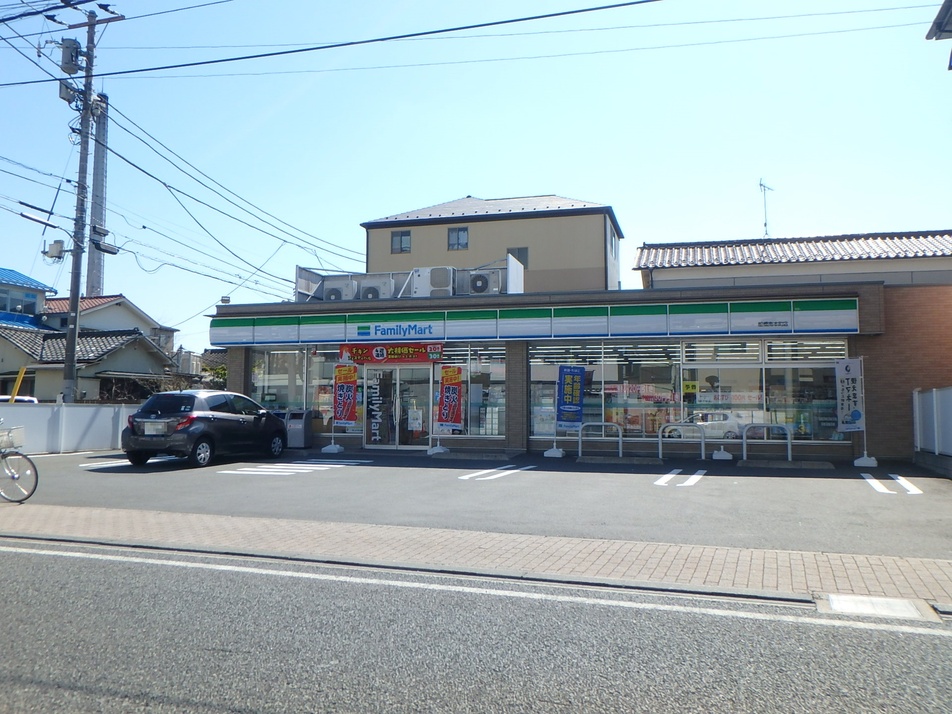 ファミリーマート船橋南本町店 450m 徒歩5分