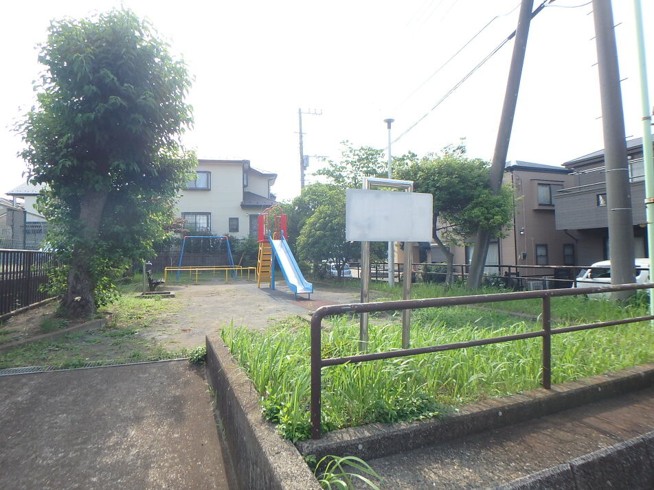 朝日ヶ丘第５公園 170m 徒歩3分