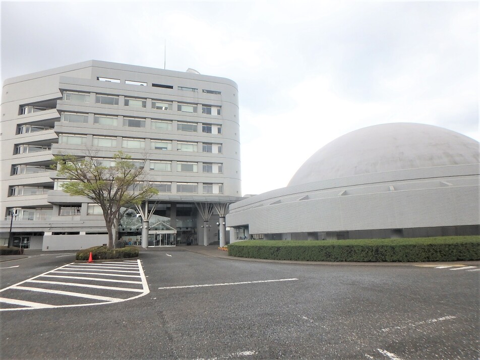 船橋市 総合教育センター プラネタリウム館 790m 徒歩10分