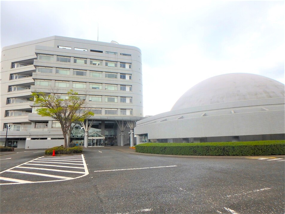 船橋市 総合教育センター プラネタリウム館 790m 徒歩10分