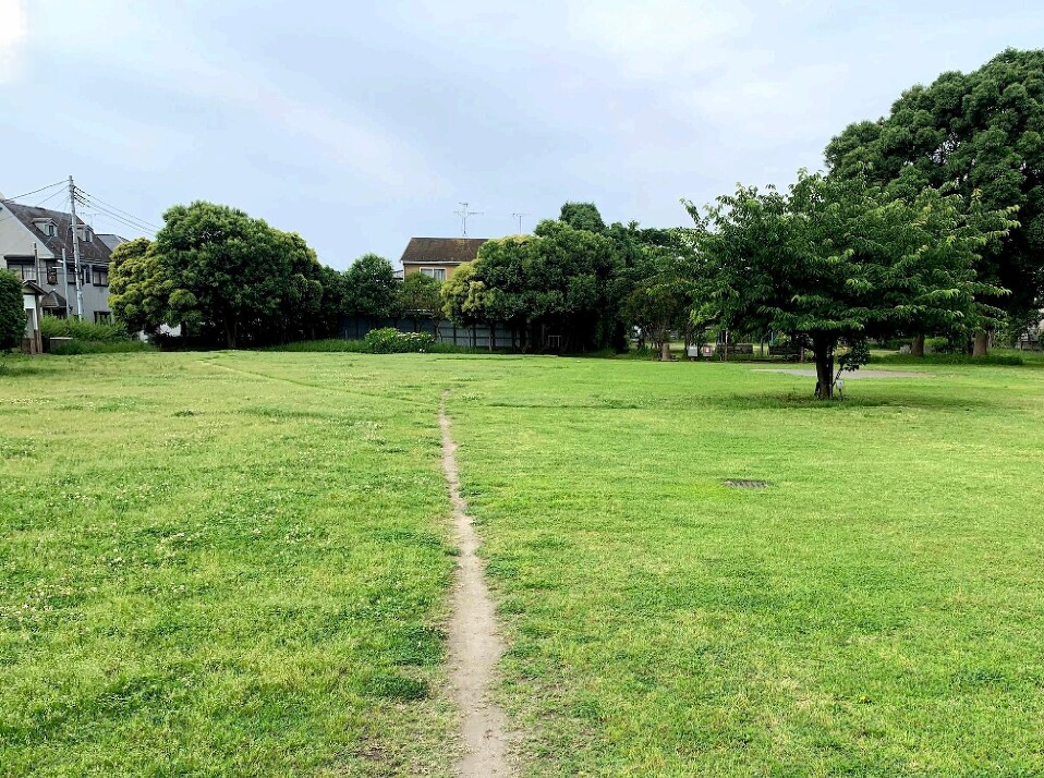 久々田公園 99m 徒歩1分