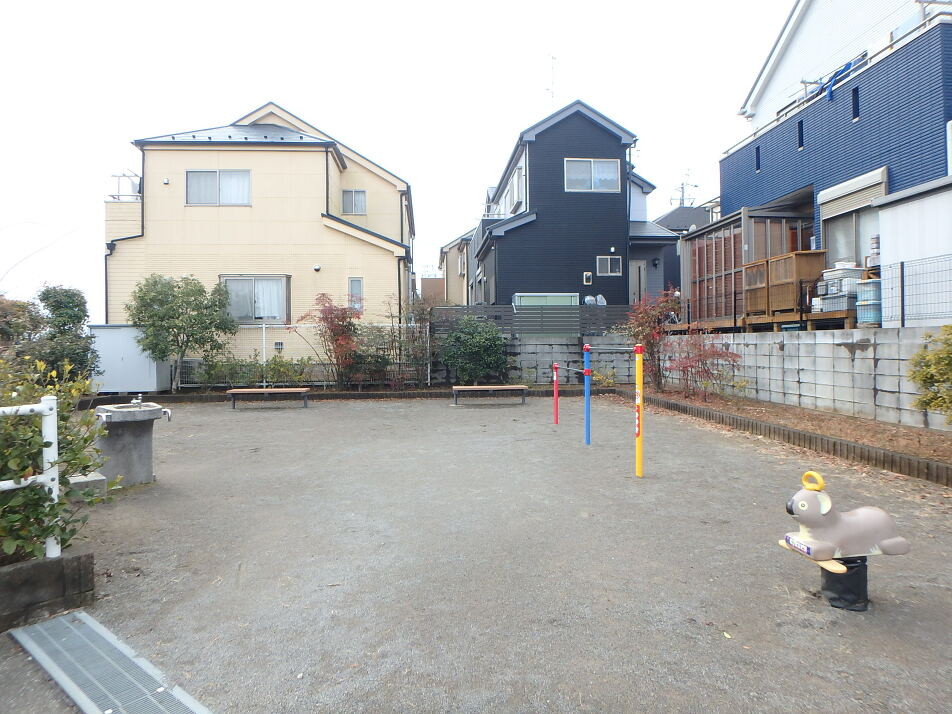 長作清水前公園 160m 徒歩2分