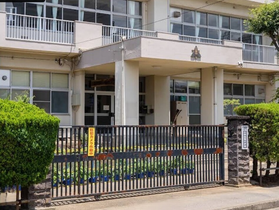 千葉市立小中台南小学校 640m 徒歩8分