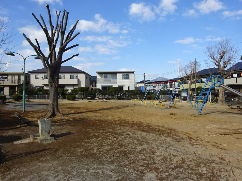 ﾛｰｽﾞ第2児童公園 180m 徒歩3分