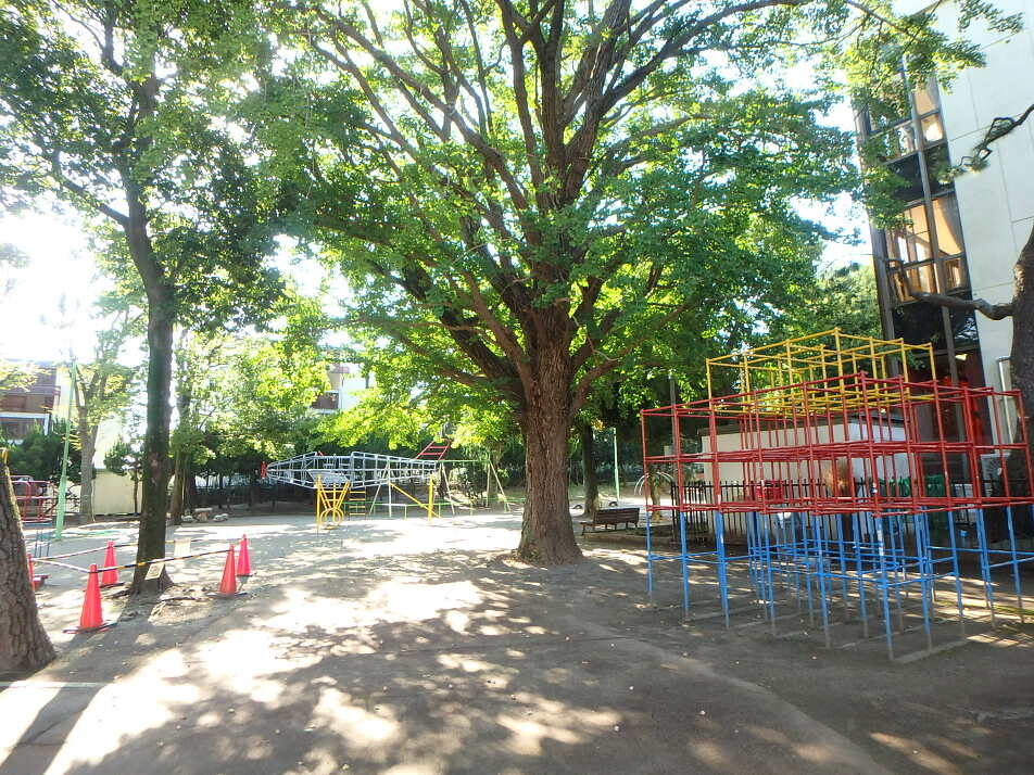 菊田公園 180m 徒歩3分