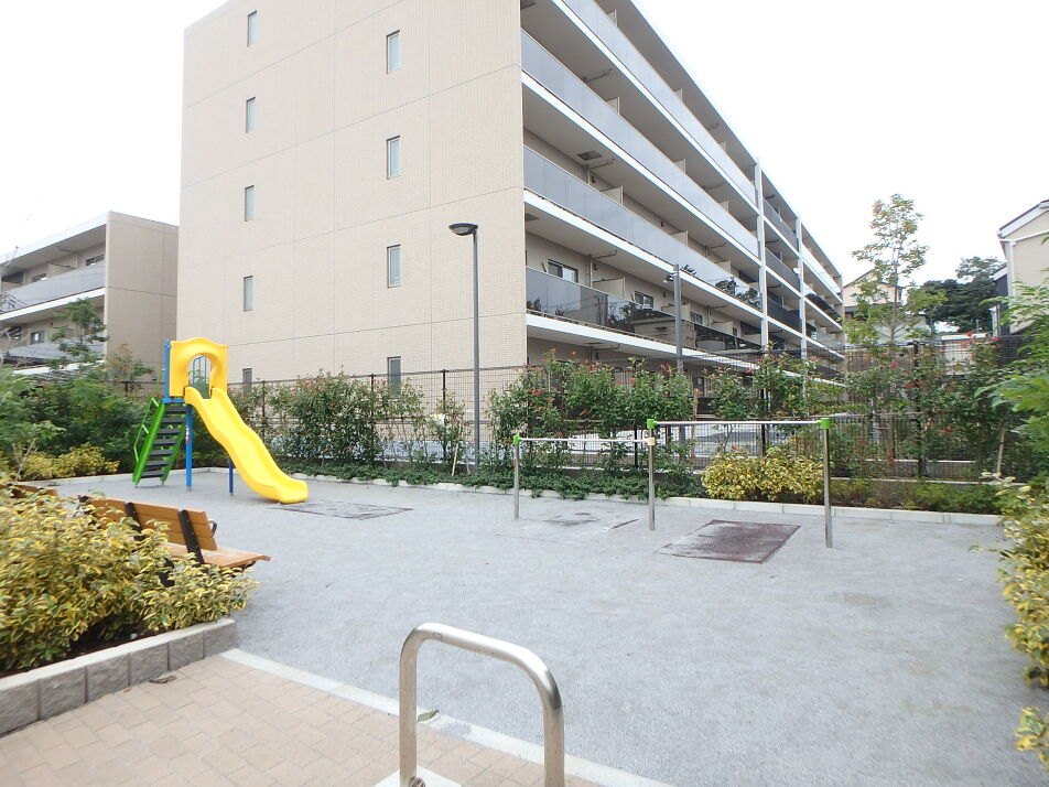 夏見３丁目２号公園 220m 徒歩3分