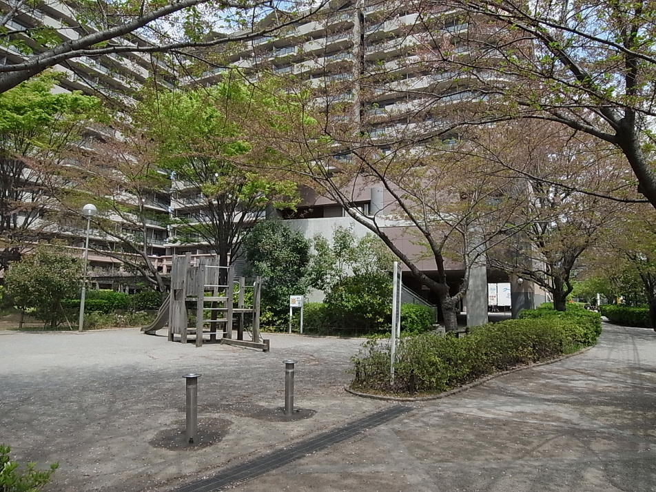 前原西さくら公園 40m 徒歩1分