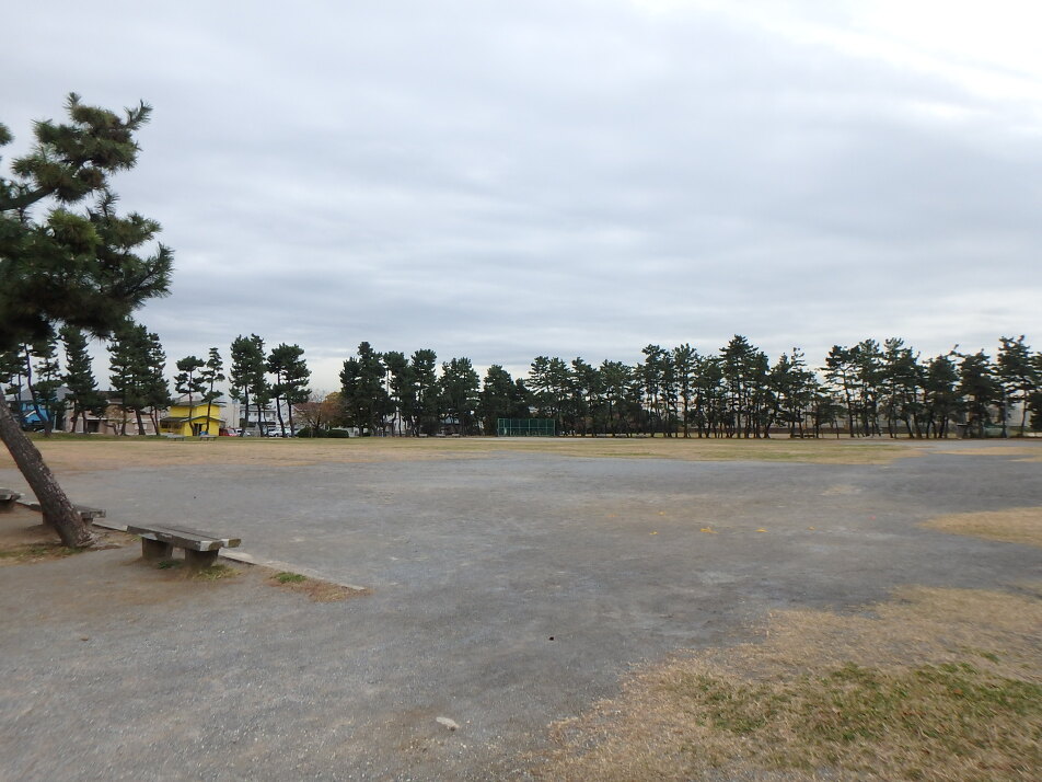 袖ヶ浦運動公園　 330m 徒歩5分
