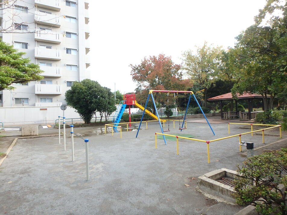 幕張町5丁目第2公園 140m 徒歩2分