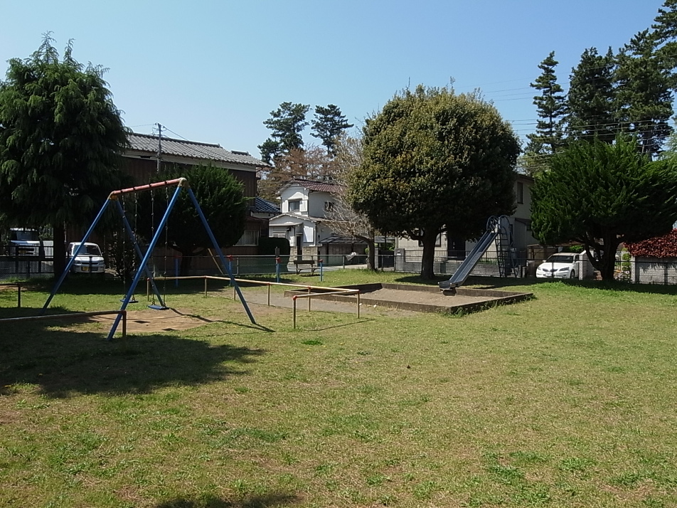 愛宕自治会児童公園 80m 徒歩1分