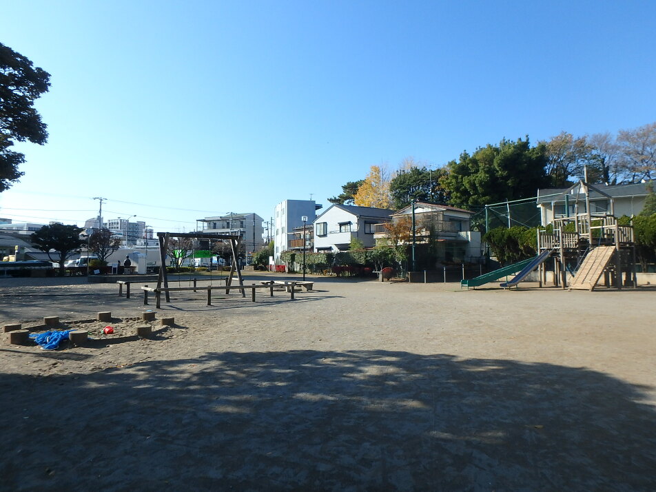 勝間田公園 270m 徒歩4分