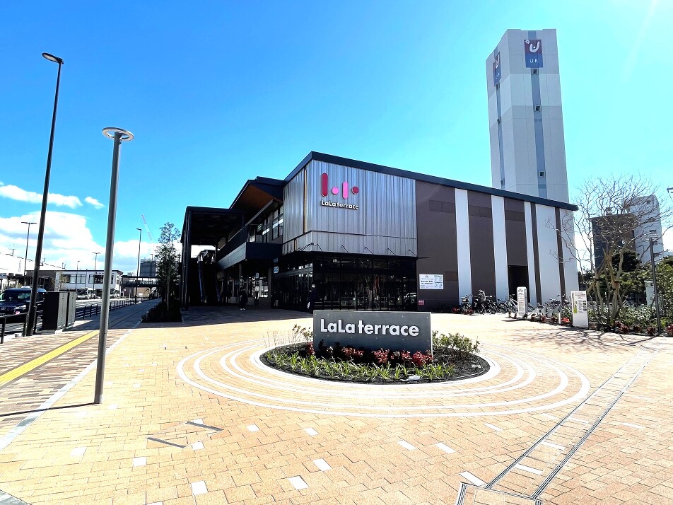 ららテラスTOKYO-BAY 1550m 徒歩20分