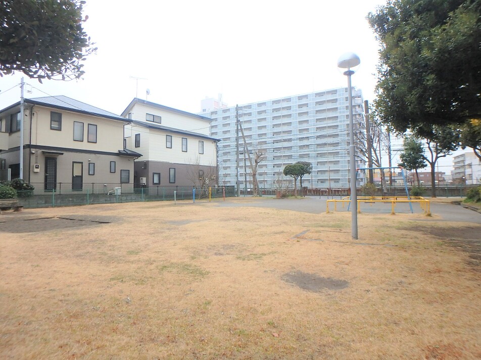 津田沼1号公園 90m 徒歩2分