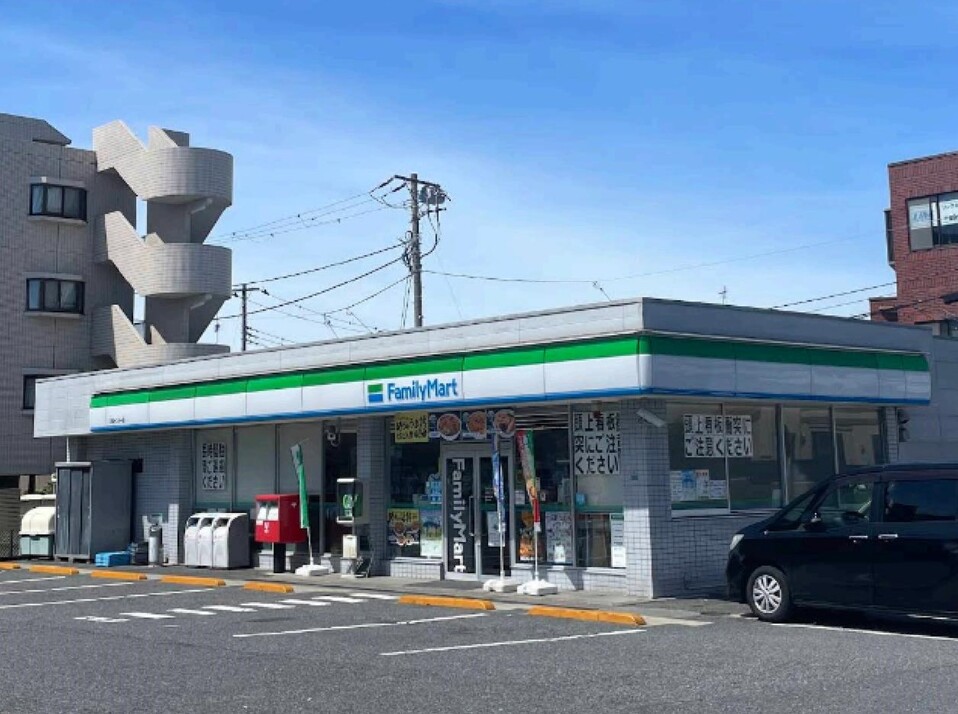 ファミリーマート花輪インター店 480m 徒歩6分