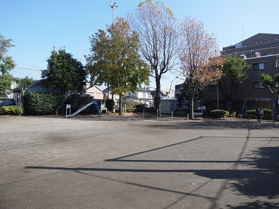 前原公園 310m 徒歩4分