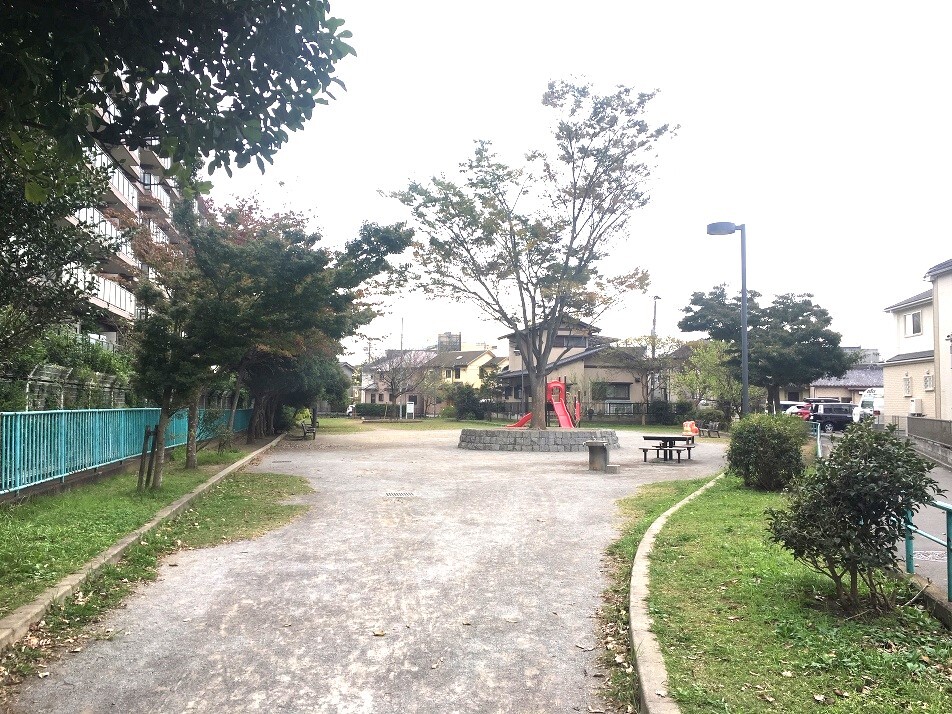 あんず公園 10m 徒歩1分