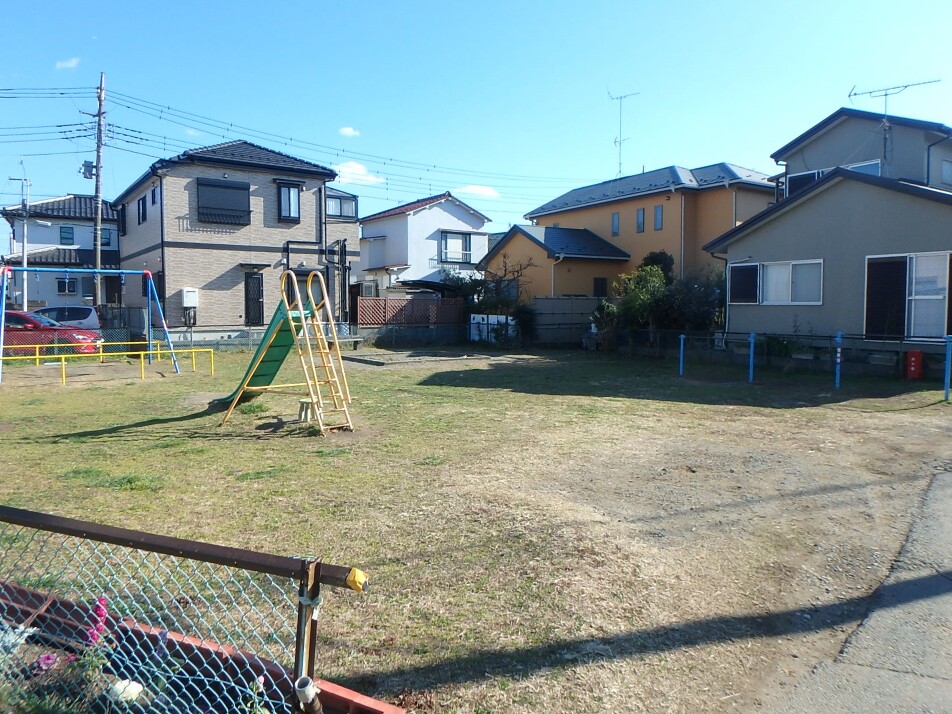 武石チビッコ広場 130m 徒歩2分