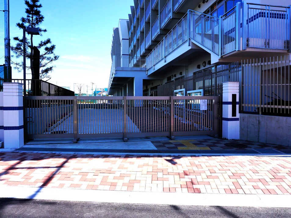 船橋市立船橋小学校 380m 徒歩5分