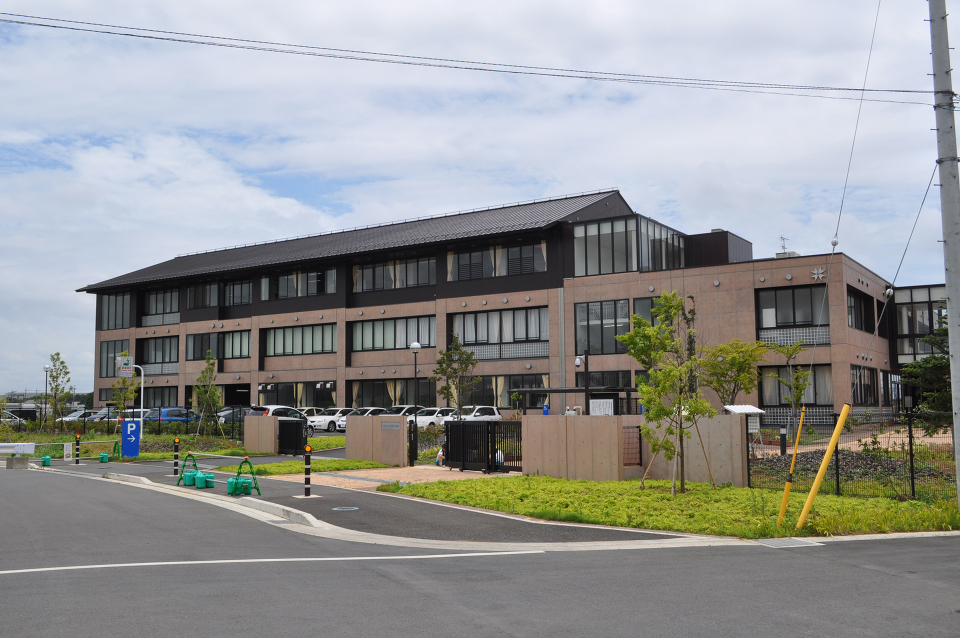 八千代市立みどりが丘小学校 380m 徒歩6分