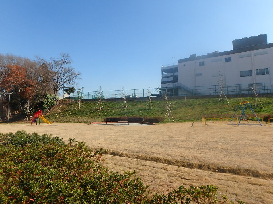 6号街区公園 600m 徒歩9分